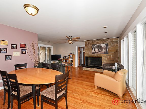 Living Room / Dining Room