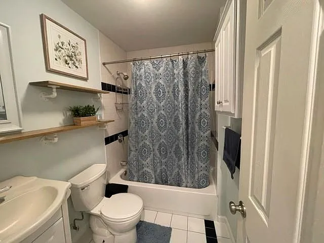 1636 W Le Moyne St — Photo 9