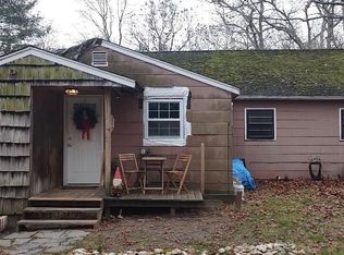 4 Ashton Rd, Medford, NY 11763