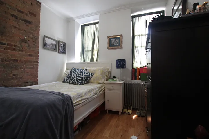 225 E 28th St #2C — Photo 4