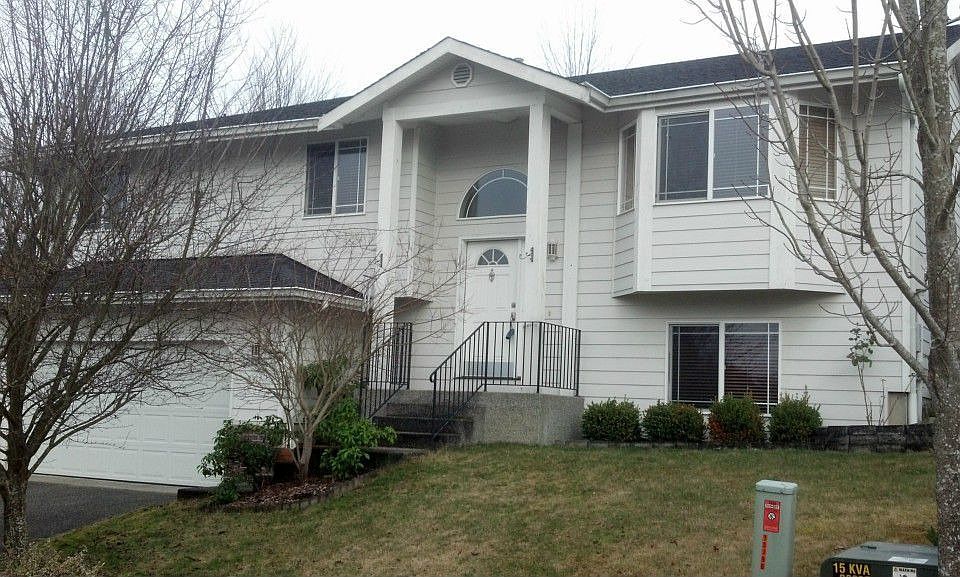 1st image of 8317 75th Dr NE
