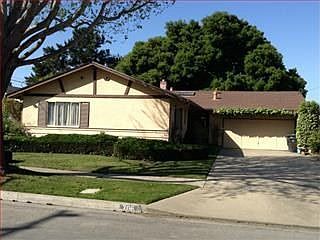 2nd image of 706 Fairmont Dr