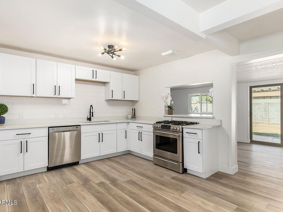 1st image of 2922 W SOLANO Drive S