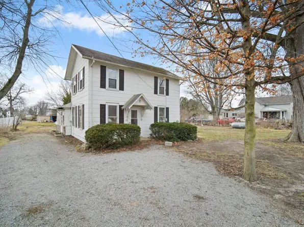 8029 Saint Clair St, Morenci, MI 49256