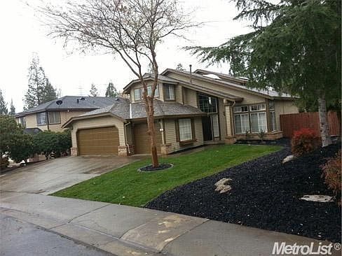 1st image of 105 Keller Cir