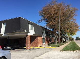 17200 W Ten Mile Rd Suite 209, Southfield, MI 48075