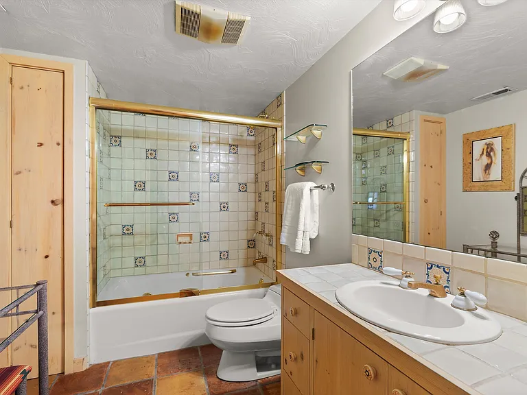 818 Faraway Rd — Photo 27