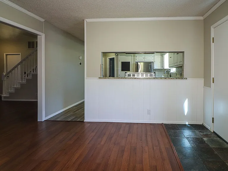 11323 S Ash St — Photo 33