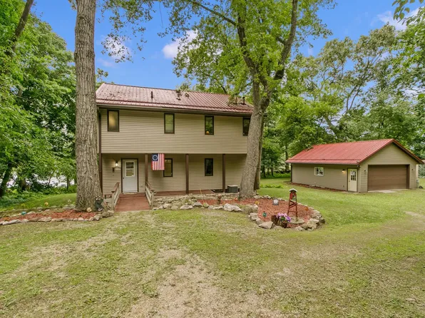 N3947 Wild Cat Rd, Poynette, WI 53955
