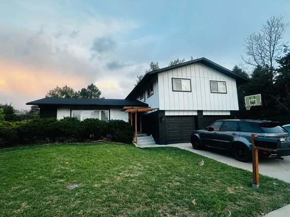 4453 S Xenia St, Denver, CO 80237