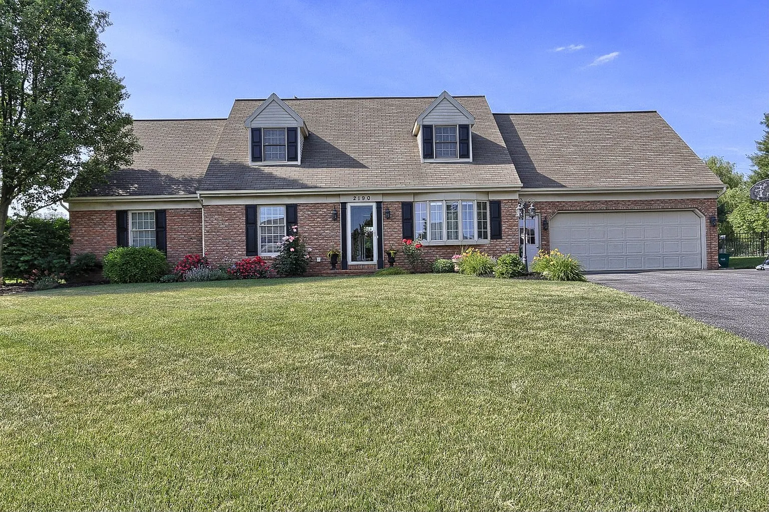2190 Andrew Ave photo 1