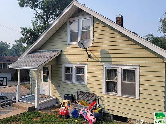 5th image of 3820 Elmdale Ave