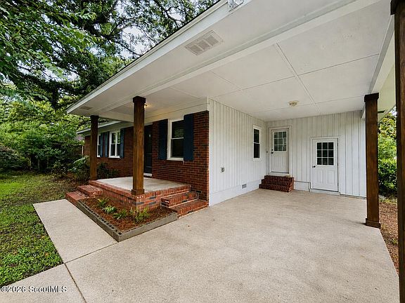2nd image of 200 Reynolds St
