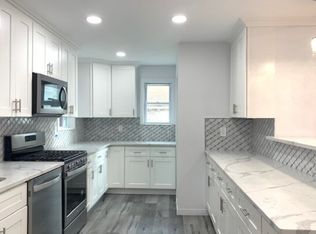 500 Vanderbilt Ave #2, Staten Island, NY 10304