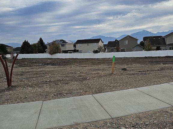 2nd image of 8363 S Four Elm Cir