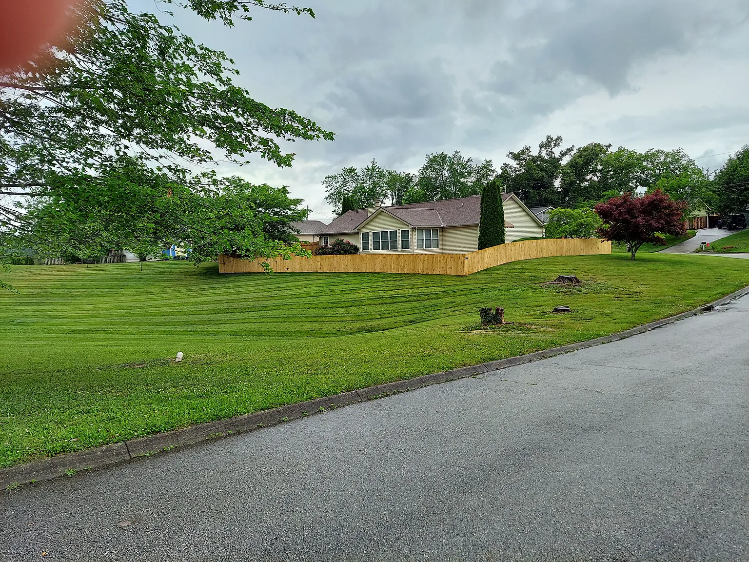3 bed, 1800 sqft, $2,400 — Photo 2