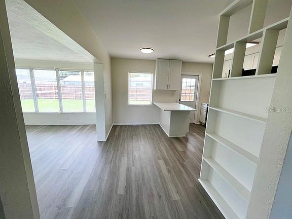 5th image of 4675 ORLANDO CIRCLE