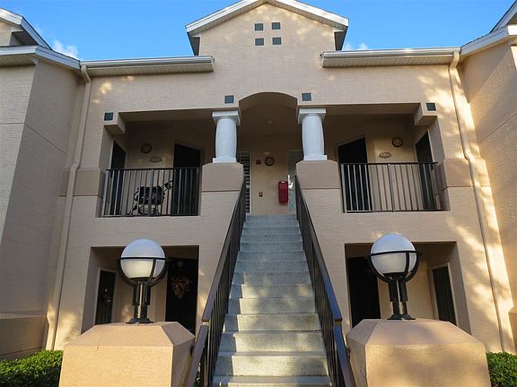 2nd image of 1307 Royal Troon Ln