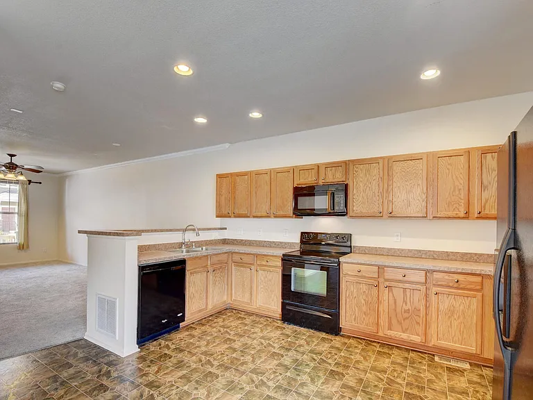 15612 E 96th Way #32E — Photo 10