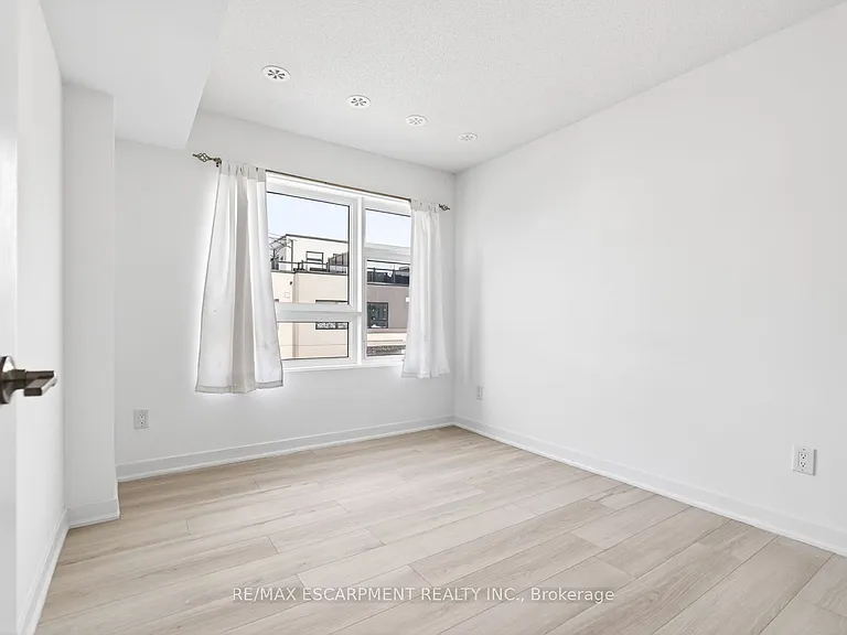 1121 Cooke Blvd #32 — Photo 30