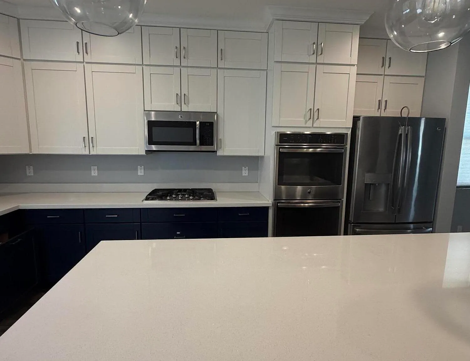 3 bed, 2.5 bath, 1966 sqft, $2,700 — Photo 3