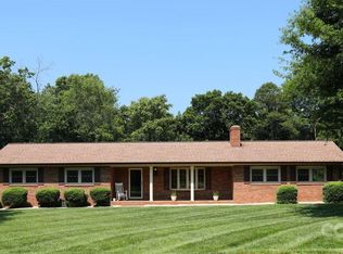 286 Midway Park Ln, Taylorsville, NC 28681