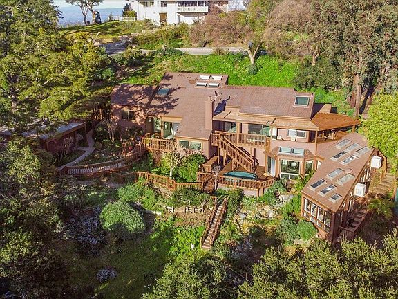 5th image of 27305 Deer Springs Way