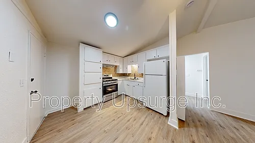 1074 Bond St #1078 Photo 1