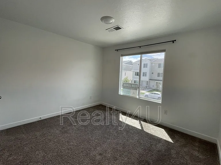 1088 E Waterway Ln #1 — Photo 15