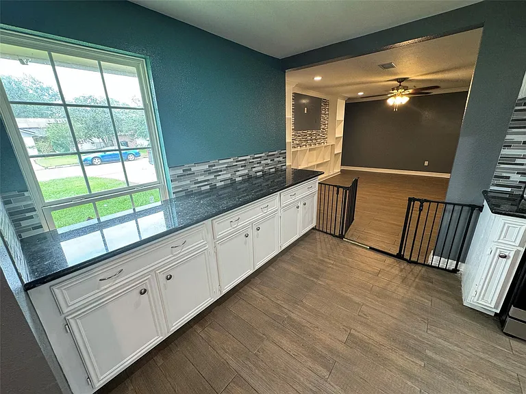 12707 Nyack Dr — Photo 5