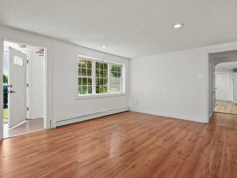 26 Beach St — Photo 4