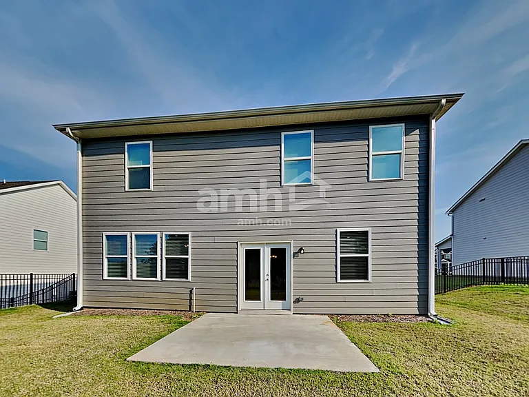 542 Slew Dr — Photo 31