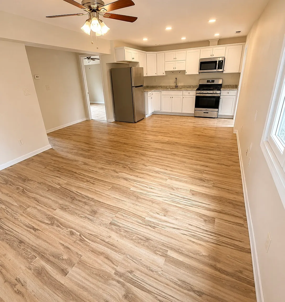 3 bed, 2.0 bath, 875 sqft, $2,600 — Photo 3