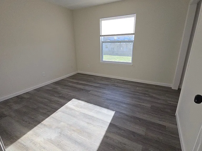 5205 S Brooks Dr #B — Photo 7