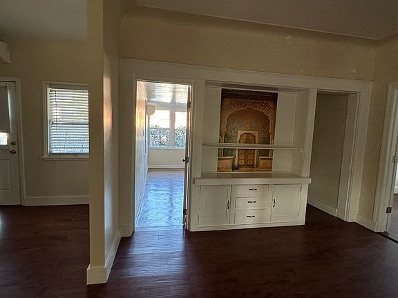 4th image of 3 N Bonita Ave #1