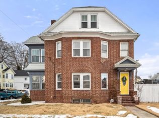 284 Hillside Ave, Holyoke, MA 01040