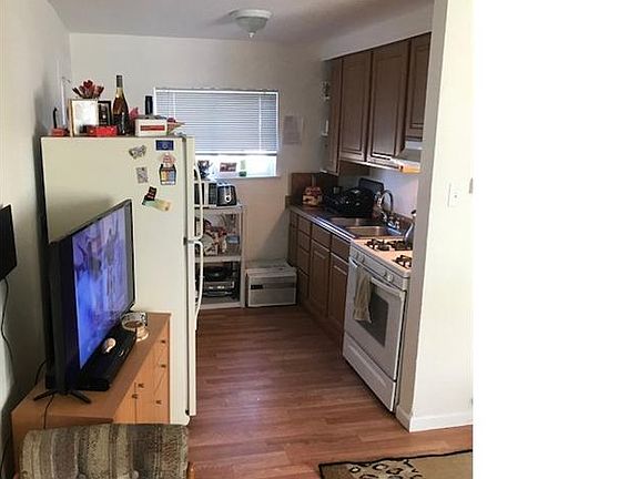 4th image of 459 E Santa Fe Ave APT 8