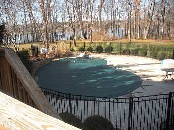2nd image of 4564 Mackenzie Ct