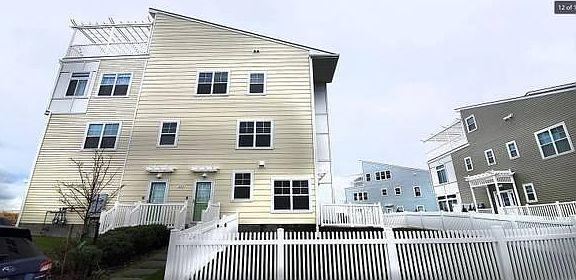 2nd image of 6203 Ocean Ave S