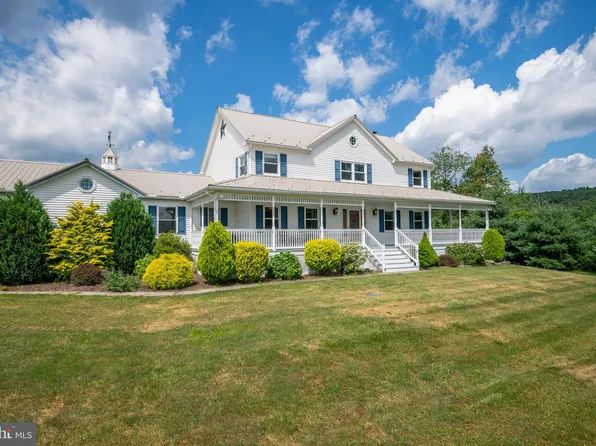 627 Mountain Rd, Tamaqua, PA 18252