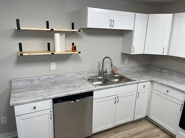 1177 Shurling Dr — Photo 5