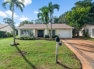 7176 Pine Bluff Dr, Lake Worth, FL 33467