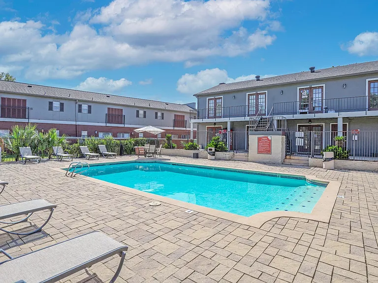 Magnolia Apartments — Photo 33