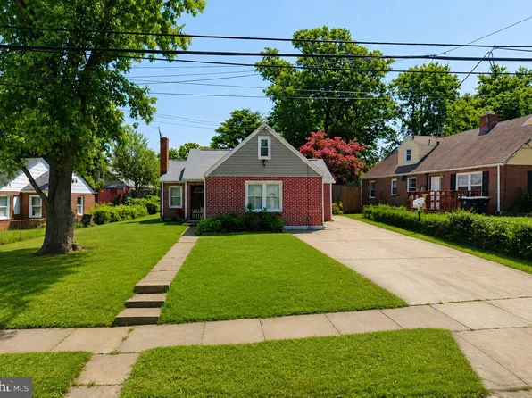 6815 Standish Dr, Hyattsville, MD 20784