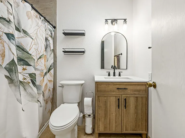 2191 S Sunburst Dr — Photo 32