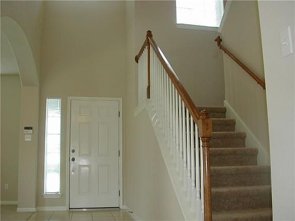 2nd image of 1110 Calistoga Dr