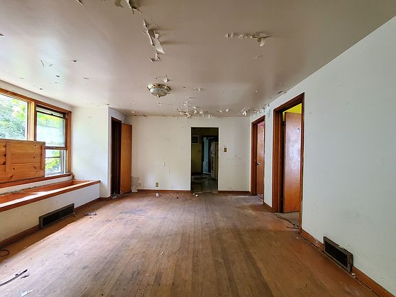 5th image of 13840 S Wentworth Ave