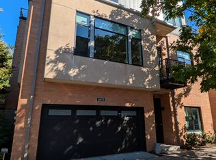 1692 NW Riverscape St, Portland, OR 97209