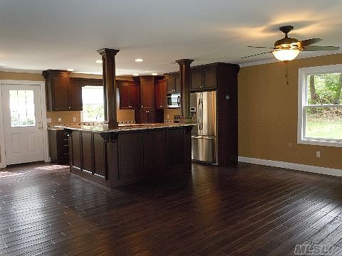 3rd image of 53 Terrace Dr