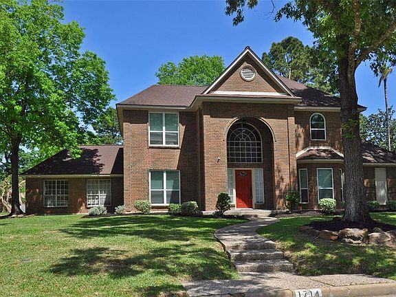 2nd image of 1714 Seven Maples Dr
